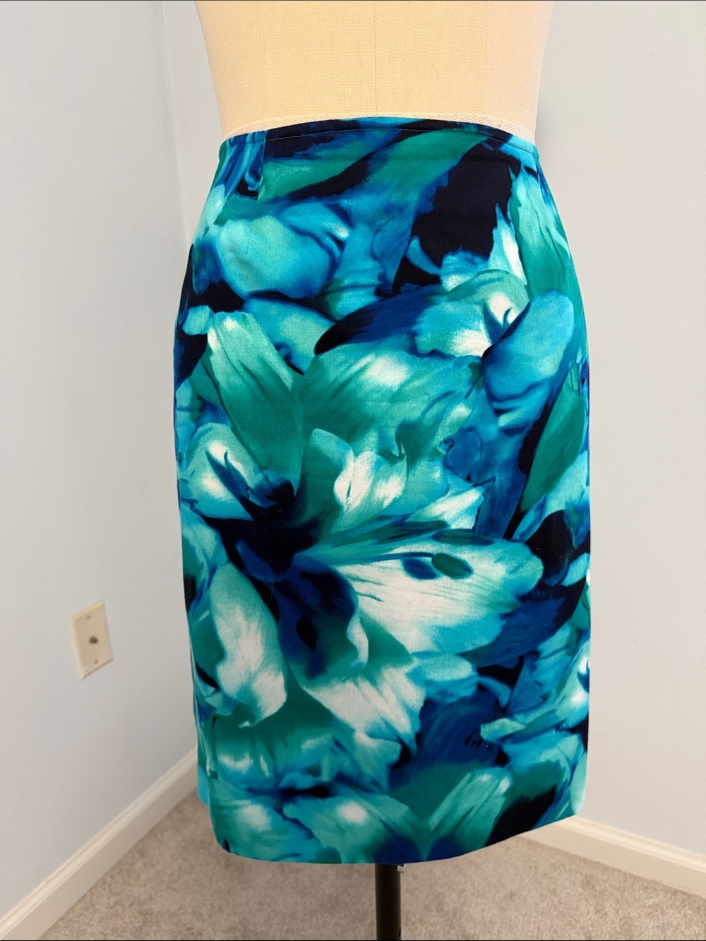 Jones New York Blue & Teal Floral Pencil Skirt SZ8P